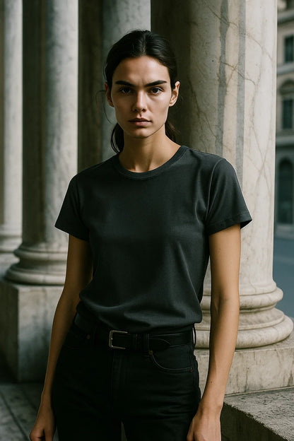 Luna Grace | Vestibilità classica | Maglietta